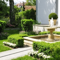 Żoliborz - ogród z fontanną
